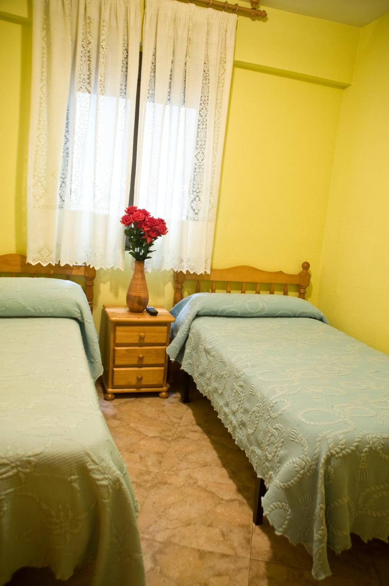 Pension Aries II Cuenca  Extérieur photo