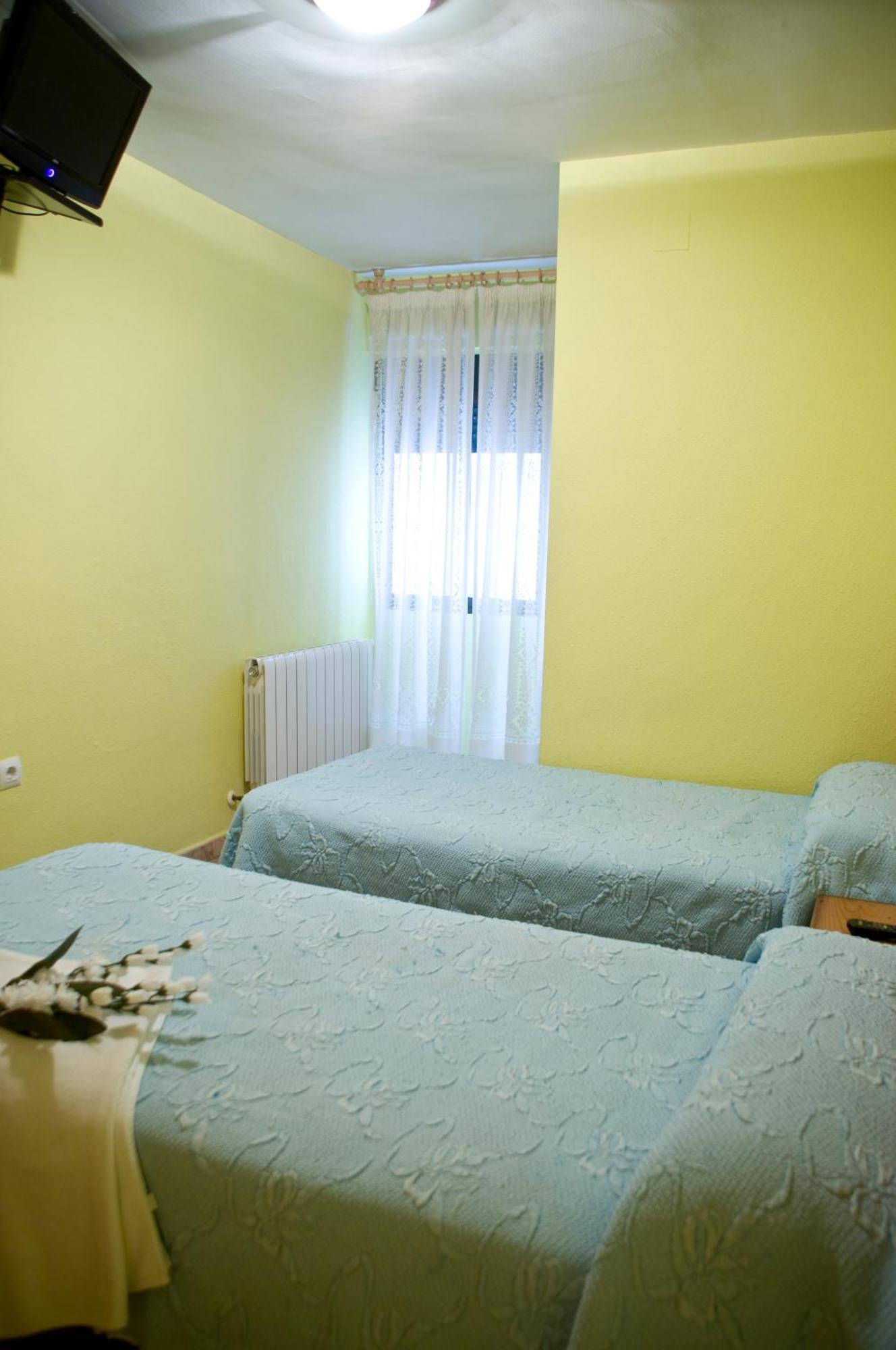 Pension Aries II Cuenca  Extérieur photo